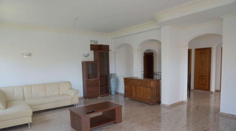 Alicante - Alfaz del Pi - 1600m2
