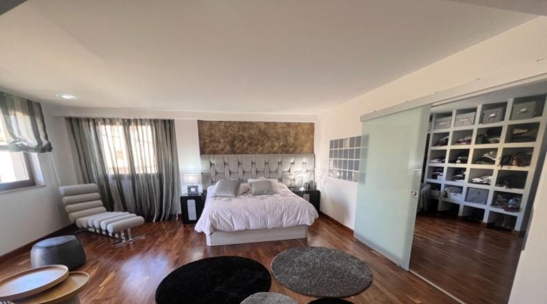 León - León - 1070m2