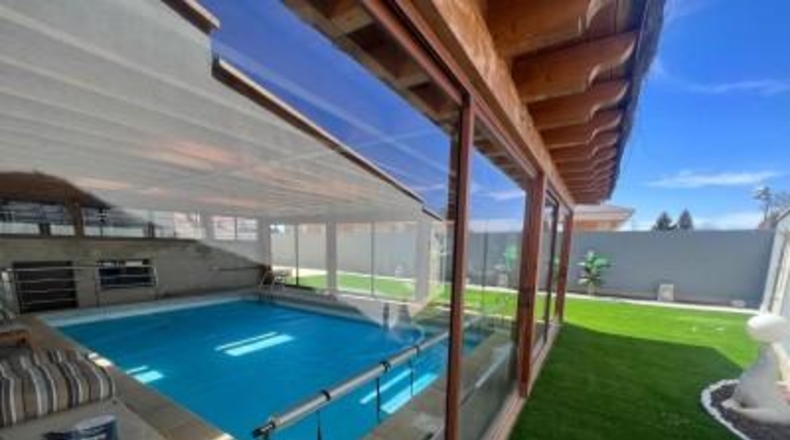 León - León - 1070m2