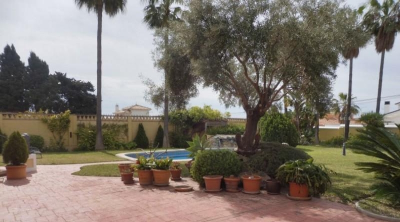 Málaga - Benalmádena - 1630m2
