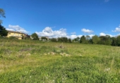 Городская земля под застройку на продажу у города Santillana del Mar Фото
