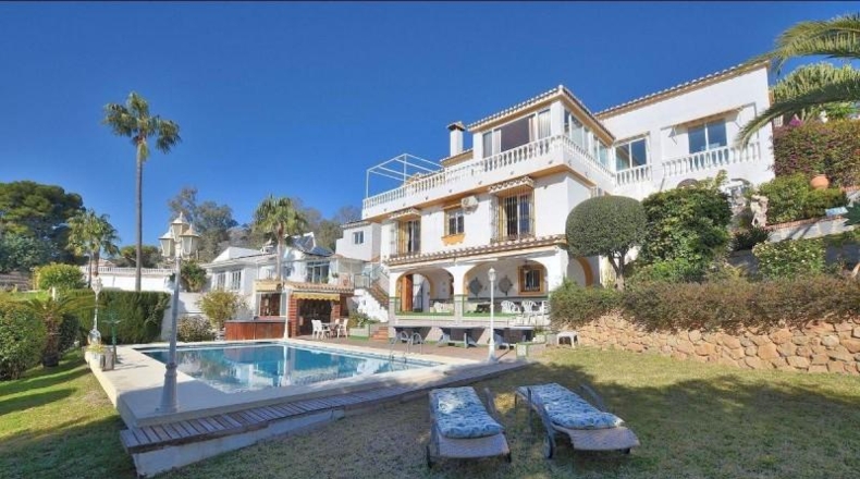 Málaga - Benalmádena - 1576m2