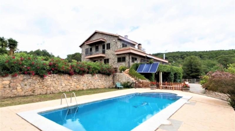 Tarragona - Almoster - 17000m2