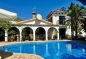 Xalet independent amb terreny en venda a la España, Benalmádena, ref.: TR367952 foto