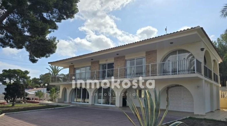 Alicante - Alfaz del Pi - 2000m2