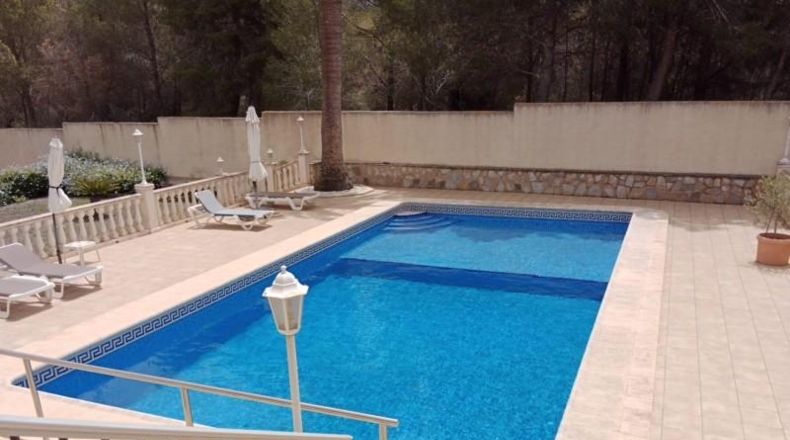 Alicante - Alfaz del Pi - 2500m2