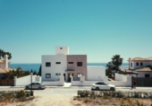 Chalet independiente con terreno en venta en la España, Manilva, ref: TR351273 foto