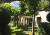 Загородный дом с участком на продажу в городе Plasencia Фото