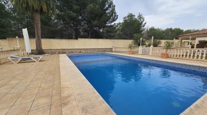 Alicante - Alfaz del Pi - 300m2
