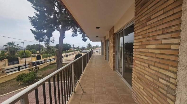 Alicante - Alfaz del Pi - 300m2