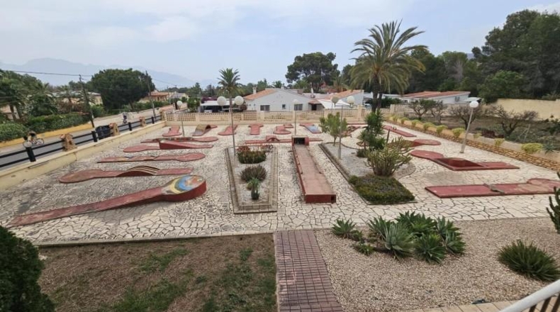 Alicante - Alfaz del Pi - 300m2