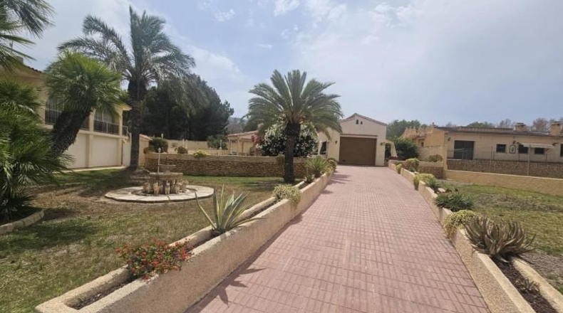 Alicante - Alfaz del Pi - 300m2