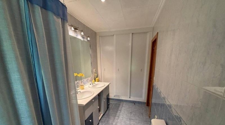 Community of Madrid - Fuente el Saz de Jarama - 475m2