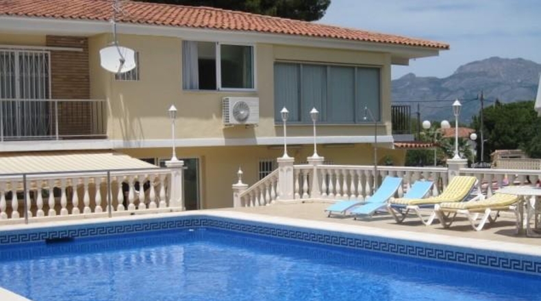 Alicante - Alfaz del Pi - 2700m2