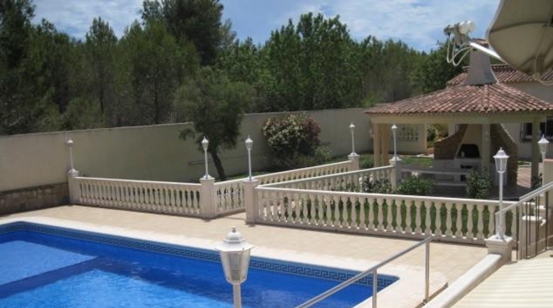 Alicante - Alfaz del Pi - 2700m2