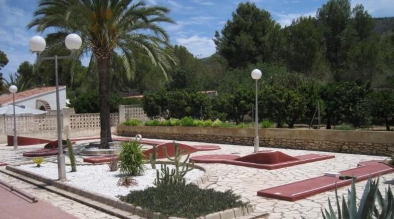 Alicante - Alfaz del Pi - 2700m2
