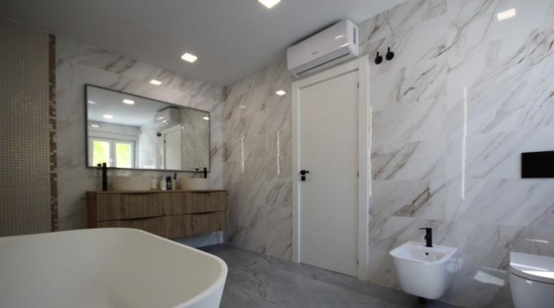 Alicante - La Nucía - 1490m2
