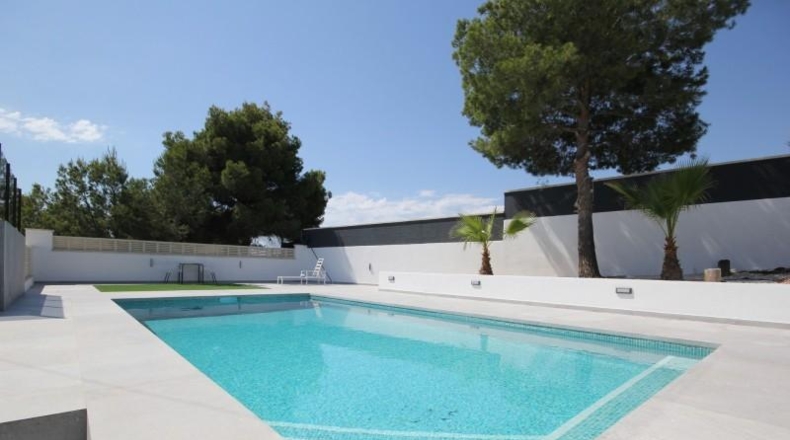 Alicante - La Nucía - 1490m2