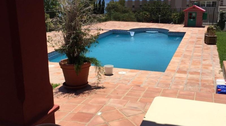 Málaga - Benalmádena - 10000m2