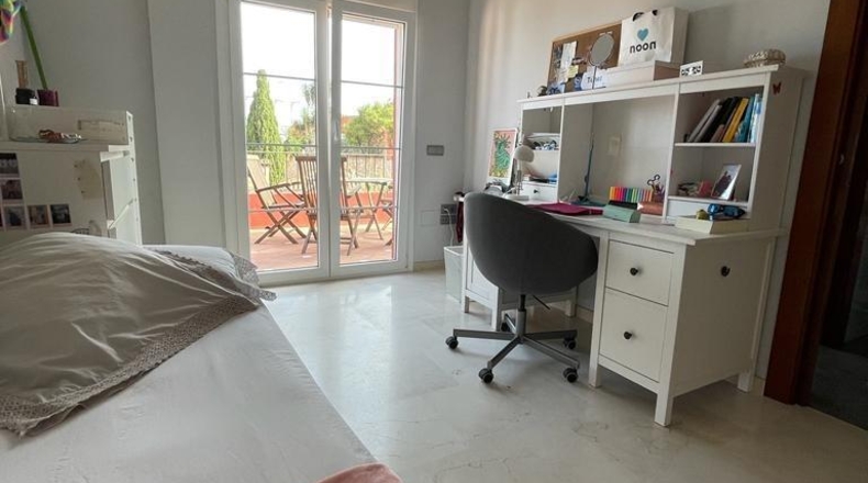 Málaga - Benalmádena - 10000m2