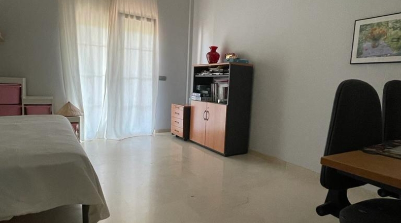 Málaga - Benalmádena - 10000m2