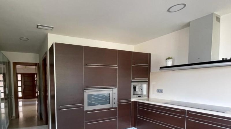 Málaga - Benalmádena - 10000m2