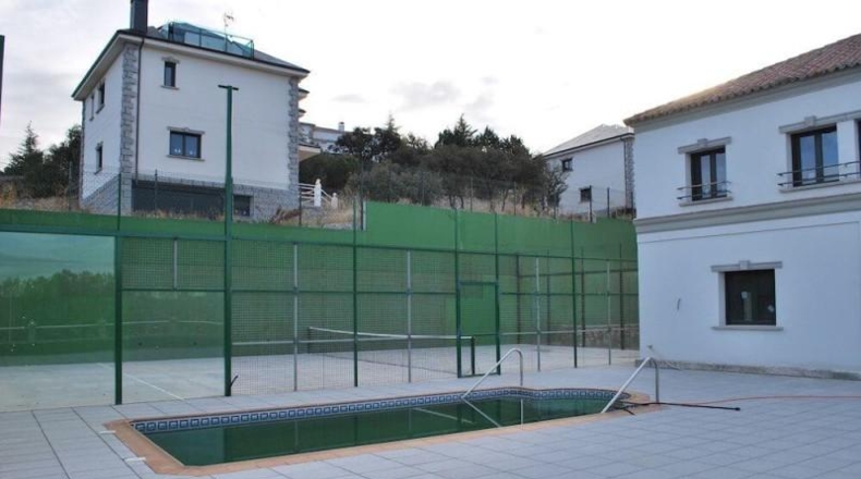 Community of Madrid - Torrelodones - 2000m2