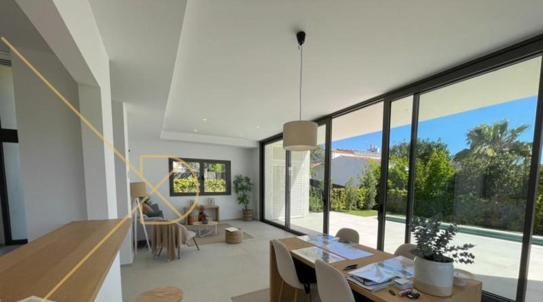 Gerona - Lloret de Mar - 689m2