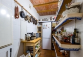 Отдельно стоящий дом с участком на продажу в городе Selva Фото