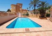 Xalet independent amb terreny en venda a la España, el Campello, ref.: TR142780 foto