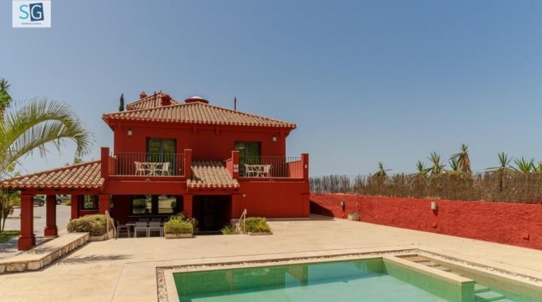 Гранада - Almuñécar - 12000m2
