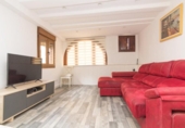Дом с участком на продажу в городе Sant Cugat del Vallès Фото