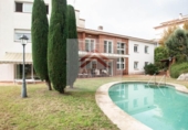 Chalet independiente con terreno en venta en la España, Premià de Dalt, ref: TR308422 foto