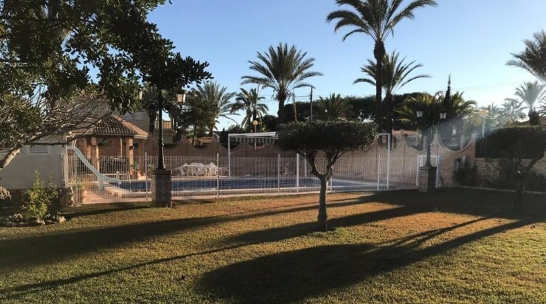 Alicante - Dehesa de Campoamor - 1445m2