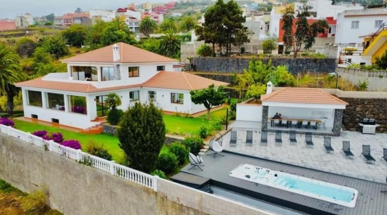 Santa Cruz de Tenerife - San Juan de la Rambla - 4120m2
