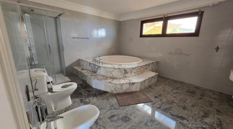 Santa Cruz de Tenerife - San Juan de la Rambla - 4120m2