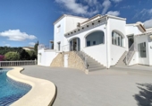 Chalet independiente con terreno en venta en la España, Benitachell, ref: TR320807 foto