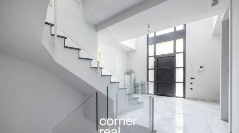 Barcelona - Cerdanyola del Vallès - 1250m2