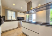 Chalet independiente con terreno en venta en la España, Adeje, ref: TR335751 foto