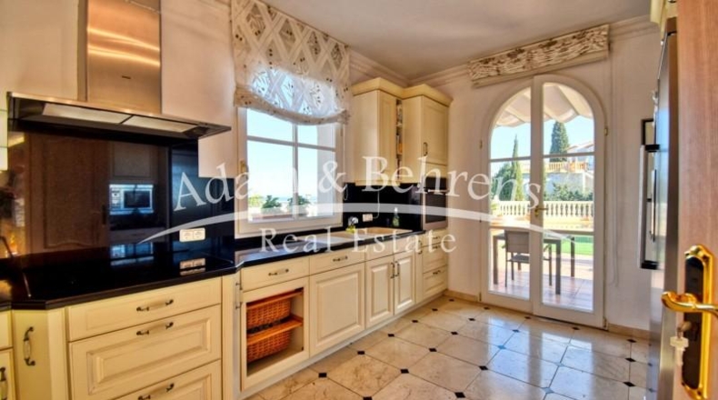 Alicante - Педрегер - 1300m2