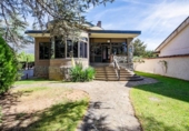 Chalet independiente con terreno en venta en la España, Jaca, ref: TR346352 foto