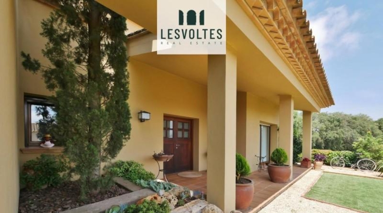 Gerona - Mont-ras - 1080m2