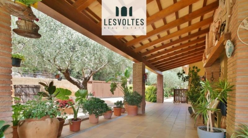 Gerona - Mont-ras - 1080m2