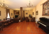 Chalet independiente con terreno en venta en la España, Alcuéscar, ref: TR264266 foto