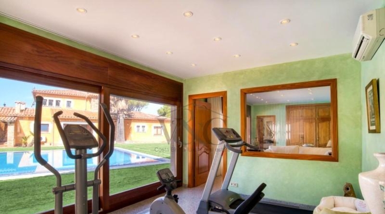 Жирона - l'Escala - 2296m2
