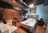 Country house with land for sale on España, Logrosán, ref: TR149819 photo