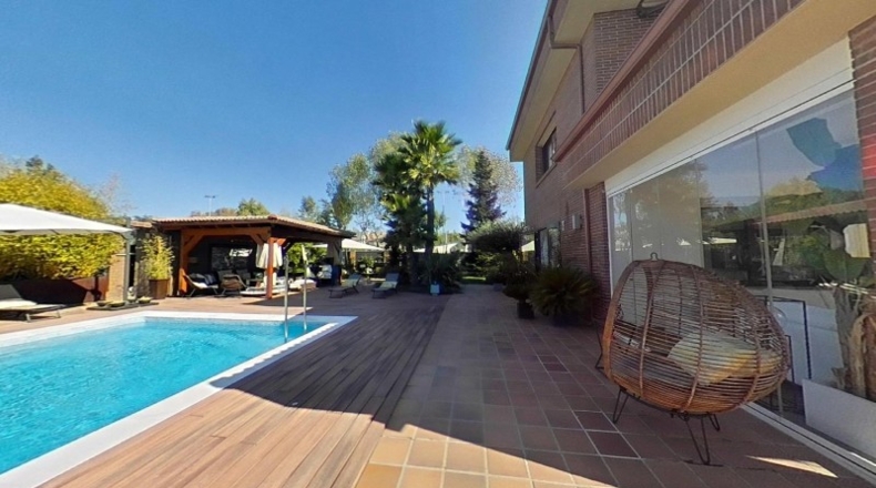 Comunidad de Madrid - Las Rozas de Madrid - 500m2