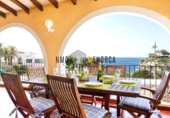 Отдельно стоящий дом с участком на продажу в городе Ciutadella de Menorca Фото