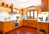 Отдельно стоящий дом с участком на продажу в городе Ciutadella de Menorca Фото