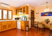 Отдельно стоящий дом с участком на продажу в городе Ciutadella de Menorca Фото